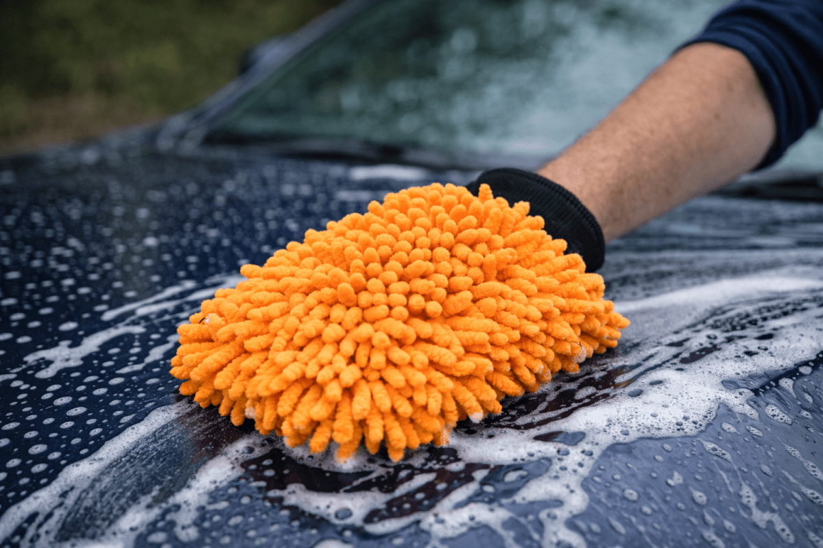 Chenille Microfibre Car Wash Mitt – Scratch Free Vehicle Washing Glove - Green Flag Shop