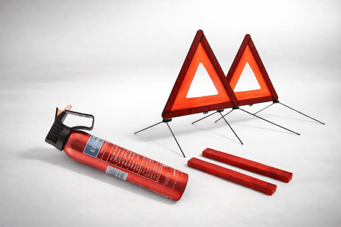 Essential Breakdown Triangle & Extinguisher Kit - Green Flag Shop