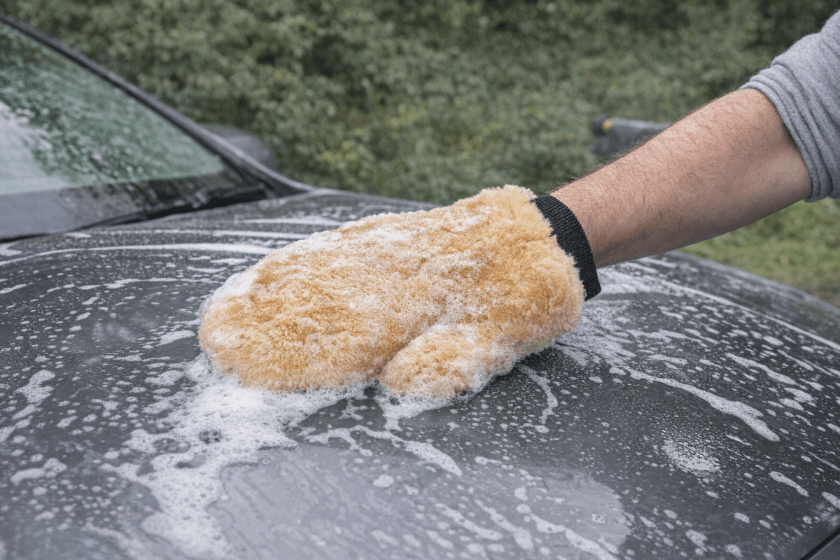 Lambs Wool Wash Mitt - Green Flag Shop