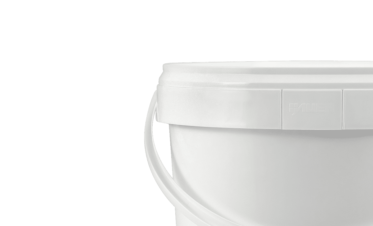 White 10.8L Bucket with Lid - Green Flag Shop